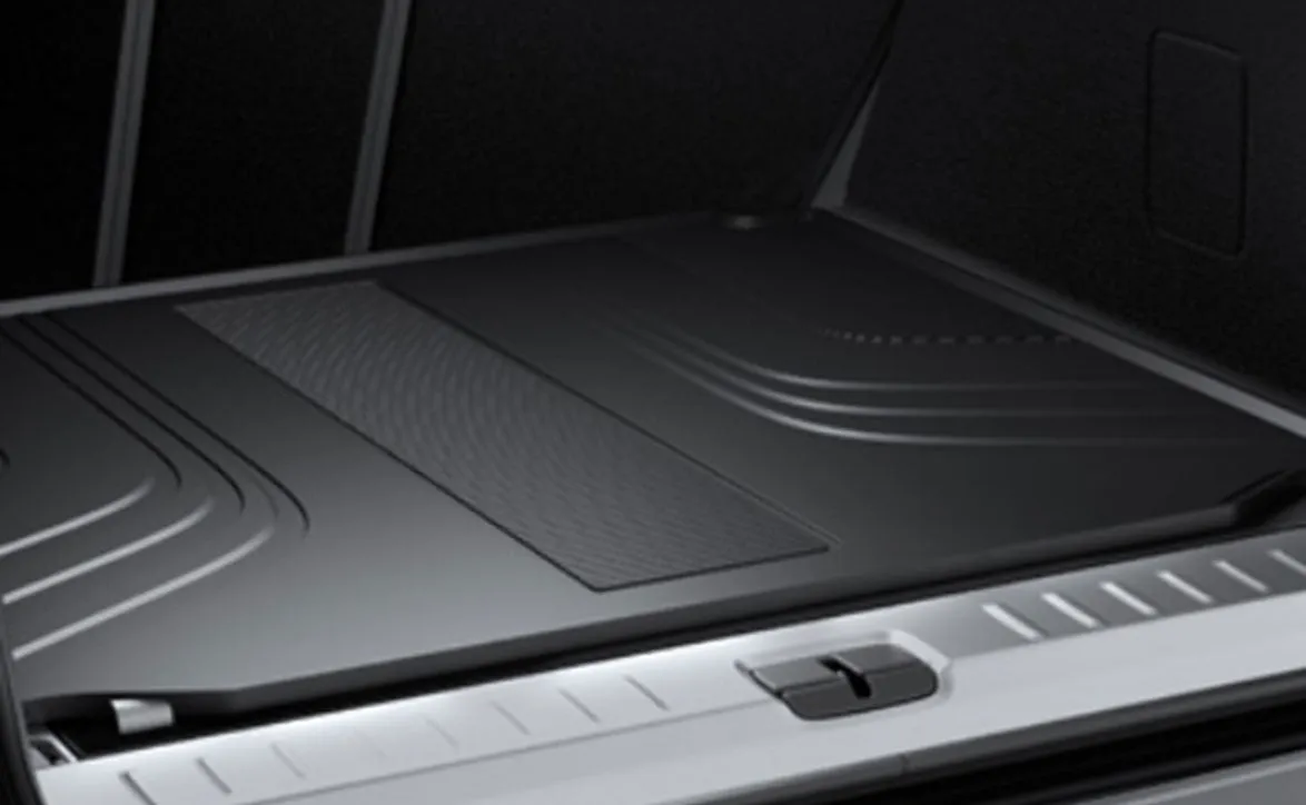 Aston Martin DBX All-Weather Trunk Mat