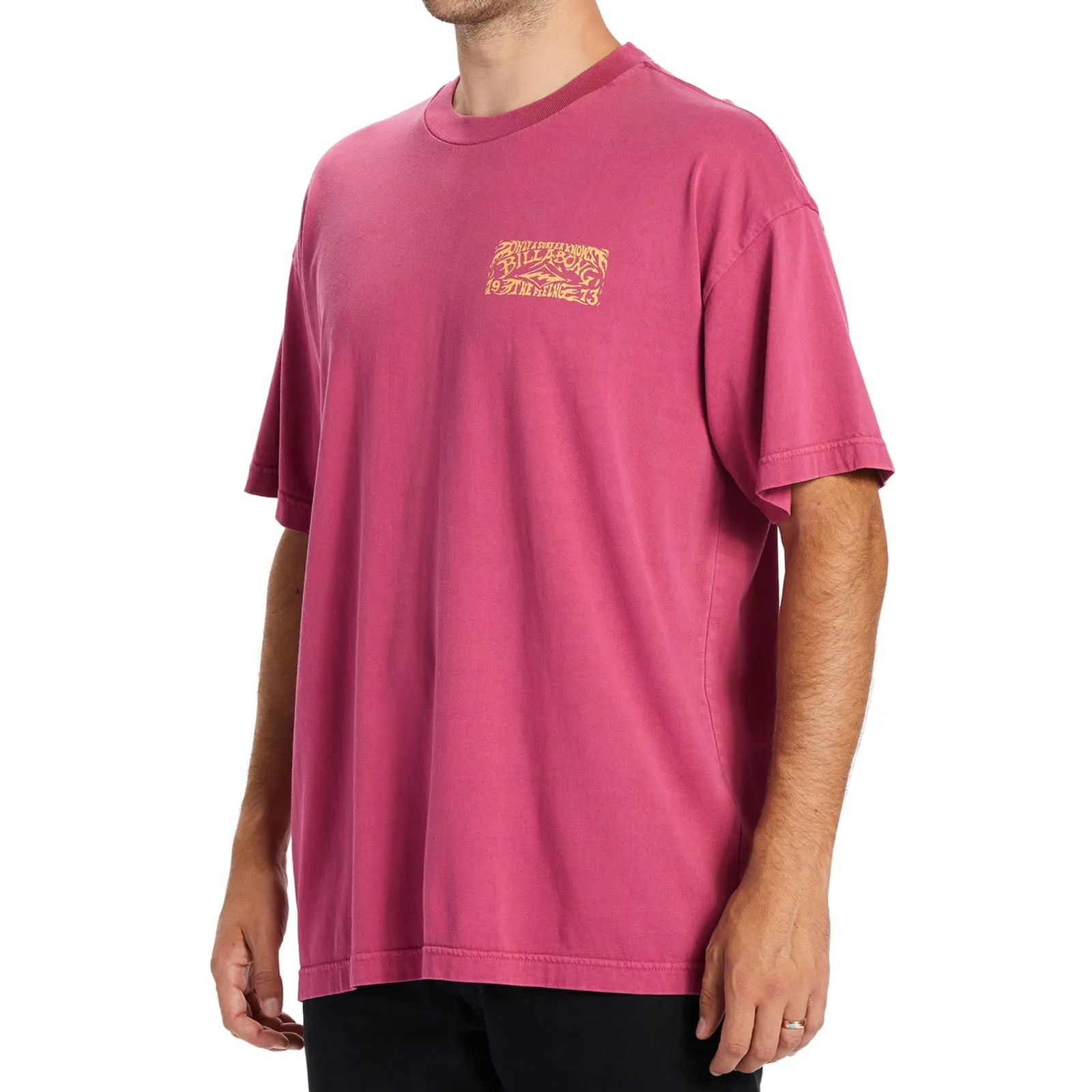 Billabong Mens Arch Wave Short Sleeve Crew Neck T-Shirt - Wild Berry