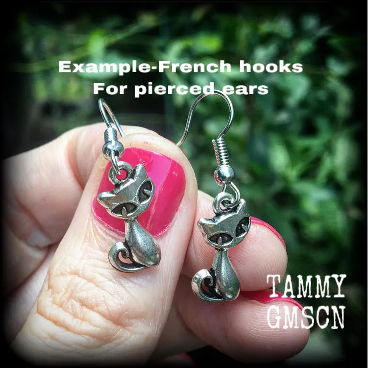 MCM cat earrings-Retro cat earrings