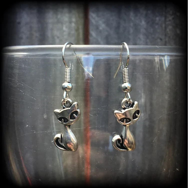 MCM cat earrings-Retro cat earrings
