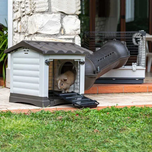 METRÒ STATION RABBIT HOUSE